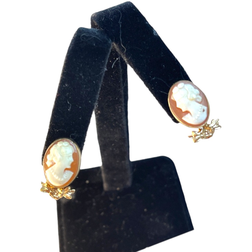 Vintage 12k Gf Gold Shell Cameo Screw Back Earrings